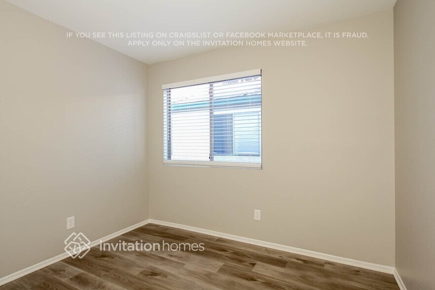 Building Photo - 8304 W Baxter Dr