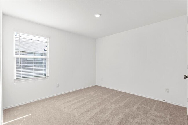 Building Photo - 144 Sky Meadows Cir