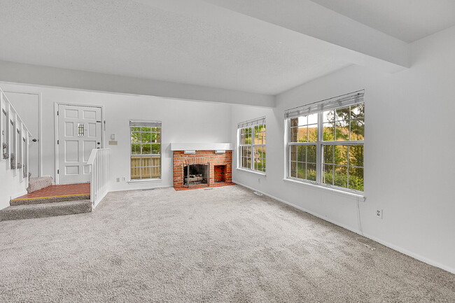 Building Photo - $2,150.00 - 2 Bedrooms, 2 Bathrooms, Townh...