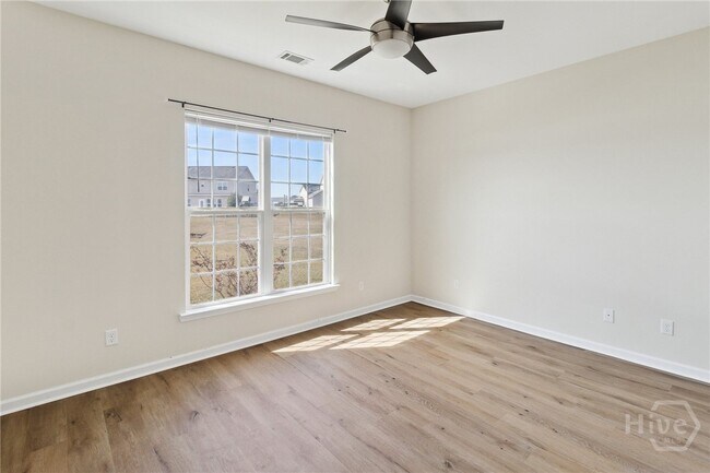 Building Photo - 117 Greyfield Cir