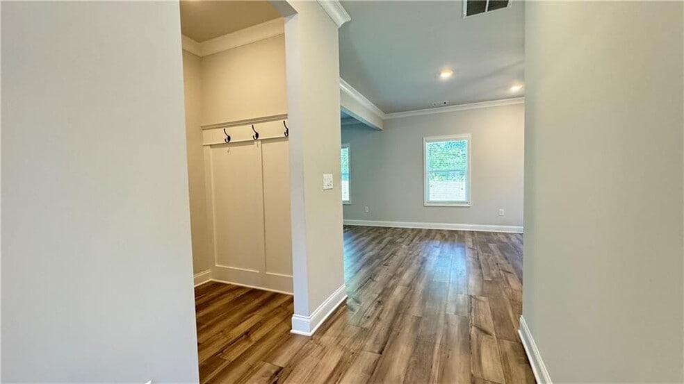 Building Photo - 2920 Westgate Park Dr