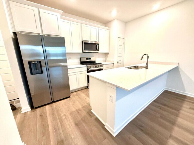 Building Photo - 2272 Barbera Dr