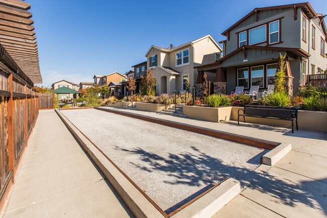 Building Photo - 1110 Healdsburg Ave