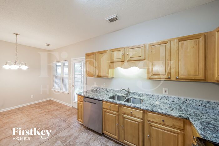 Building Photo - 12922 Woodland Park Cir