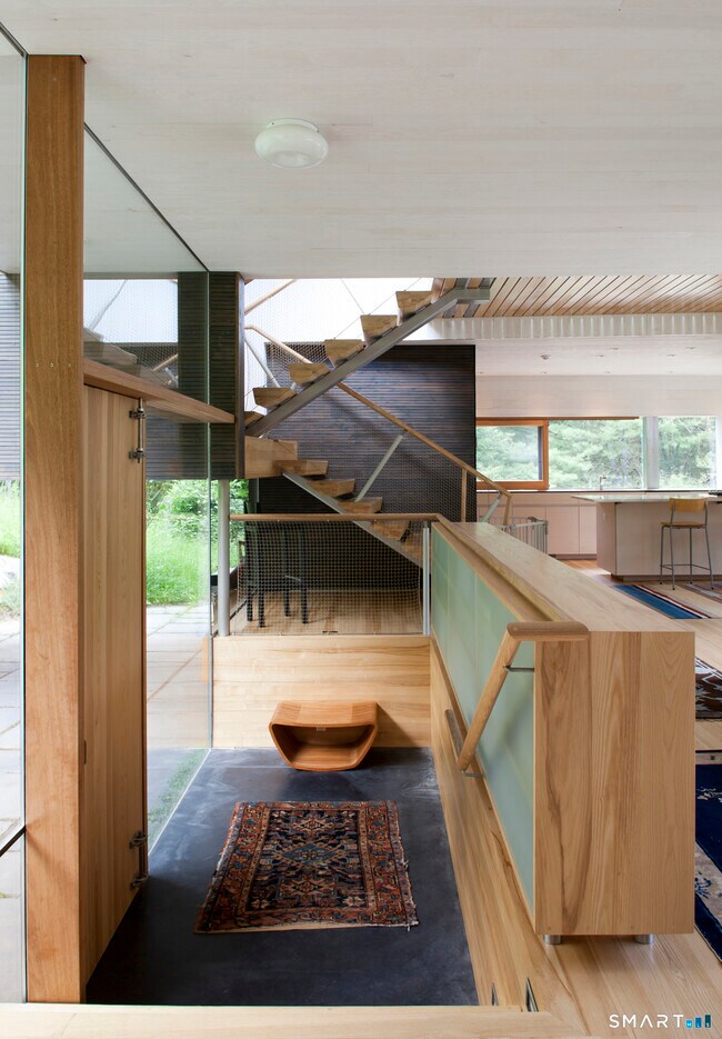 Building Photo - 155 W Morris Rd