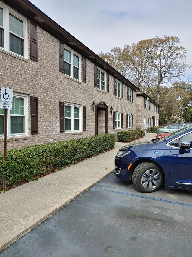 Building Photo - River Front Apartments