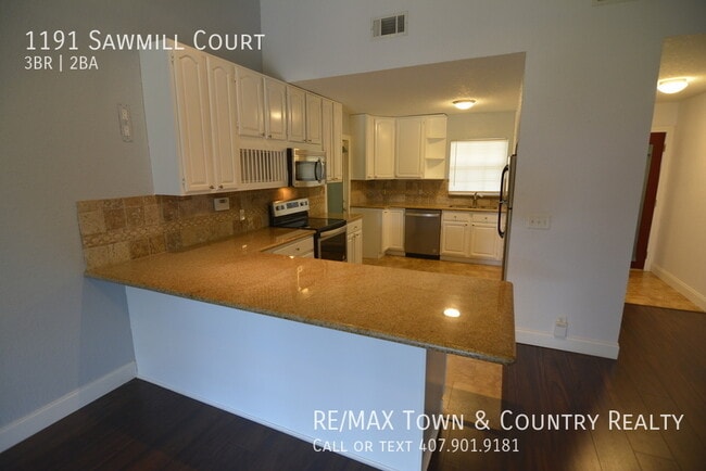 Building Photo - 1191 Sawmill Ct
