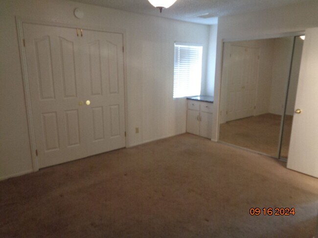 Building Photo - West Lancaster Home Offering 1383 sq. ft.