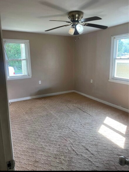 Building Photo - 118 Peters Run Rd