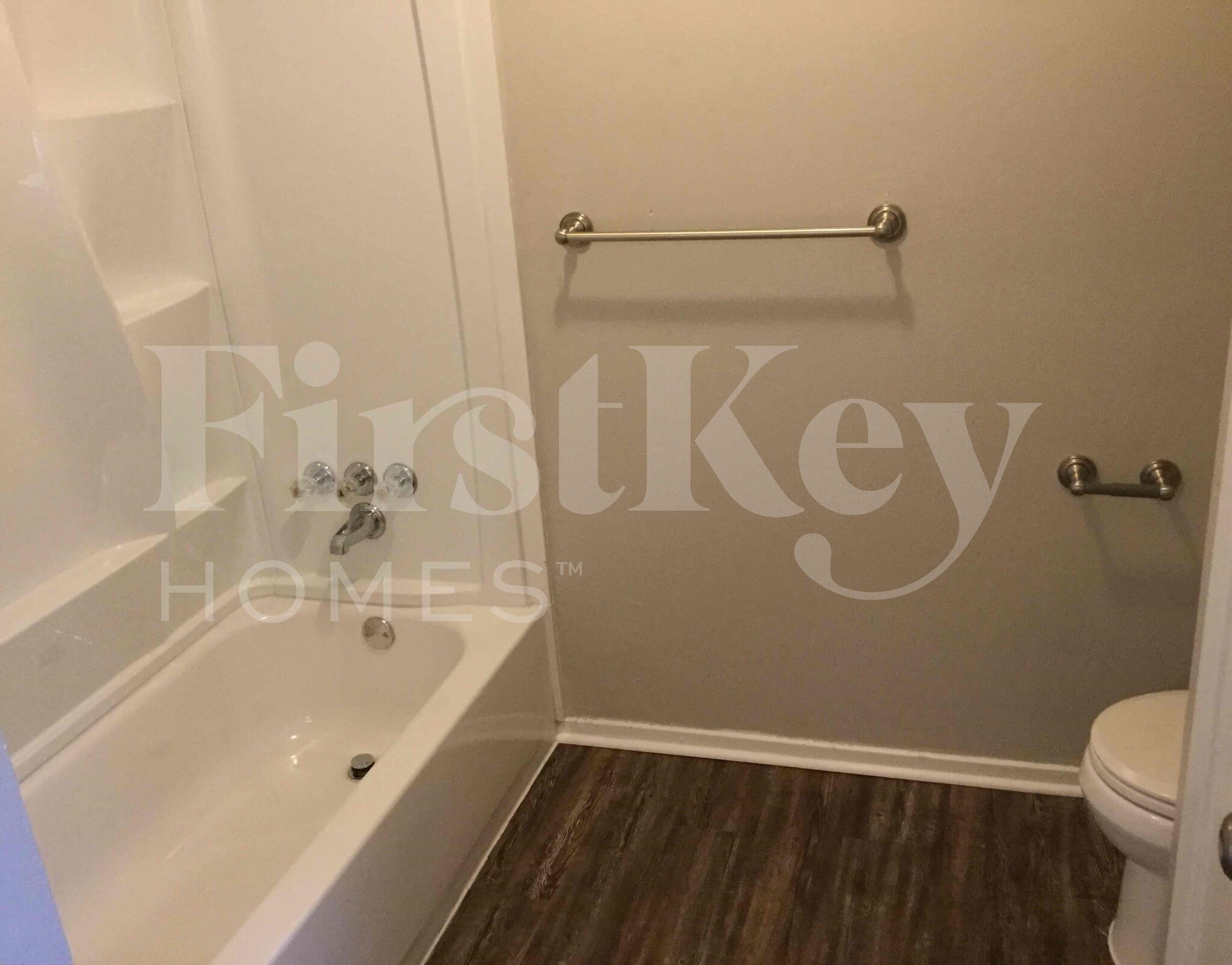 Building Photo - 5506 Maplegate Dr