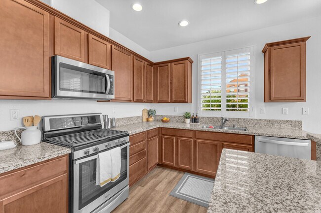 Building Photo - 52233 Rosewood Ln