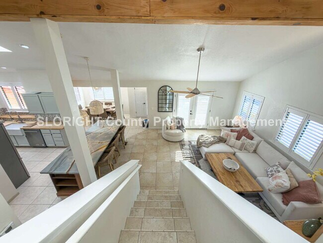 Building Photo - AVAILABLE APRIL - Beautifully Updated Furnished Home in Avila Beach - 3 Bed / 2.5 Bath