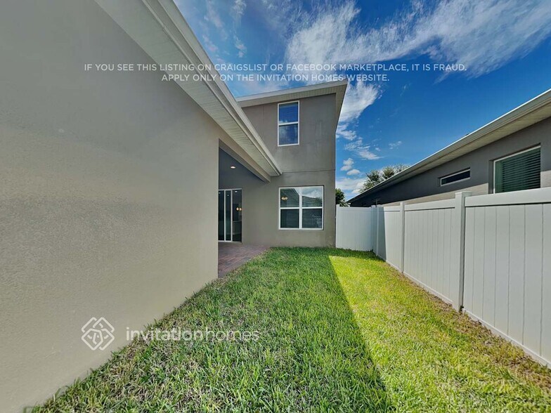 Building Photo - 7267 Summerlake Groves St