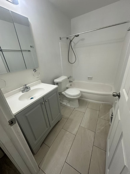 Building Photo - 844 Indian Trail