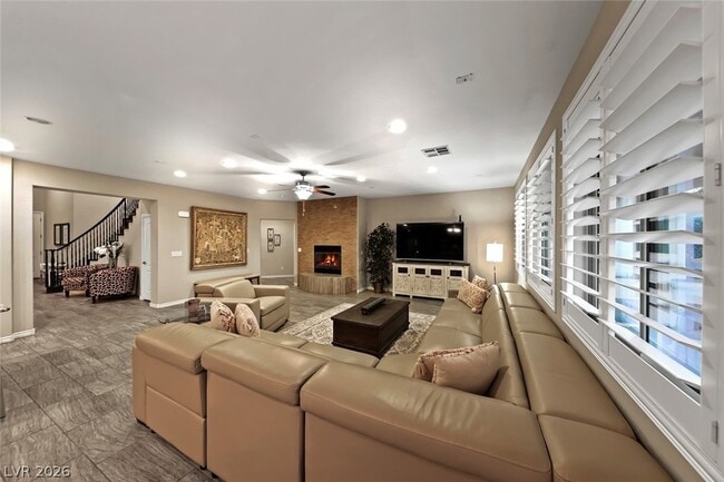 Building Photo - 7148 White Bloom Ave