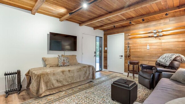 Building Photo - 13006 NE 149th St