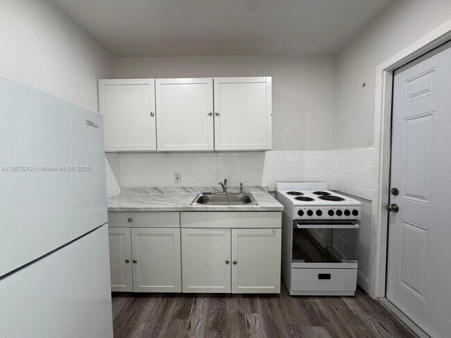 Building Photo - 8201 Abbott Ave