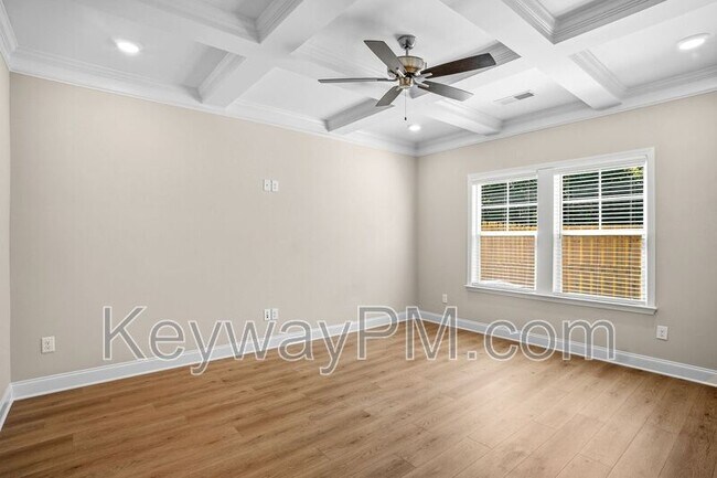 Building Photo - 3109 Venetian Dr