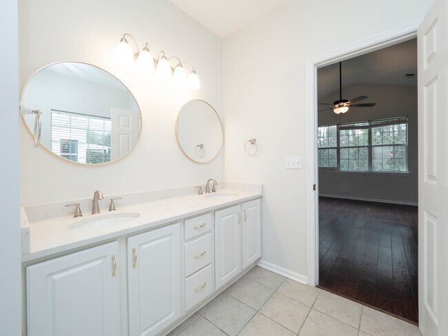 Master bath has a double bowl vanity - 145 Historic Dr