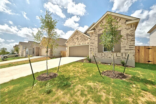 Building Photo - 216 Skipping Stone Run