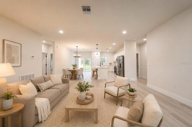 Building Photo - 3286 W Crandon Dr
