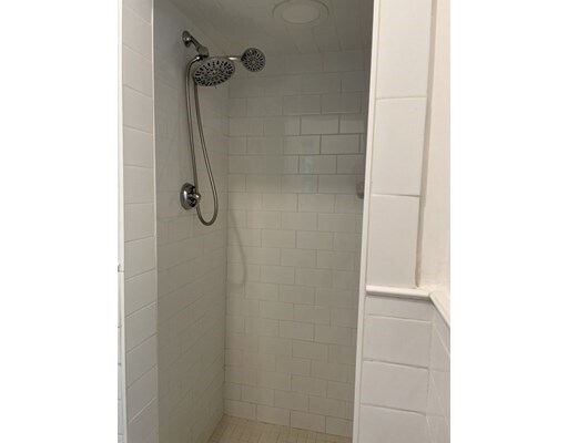 Building Photo - 85 Elgin St