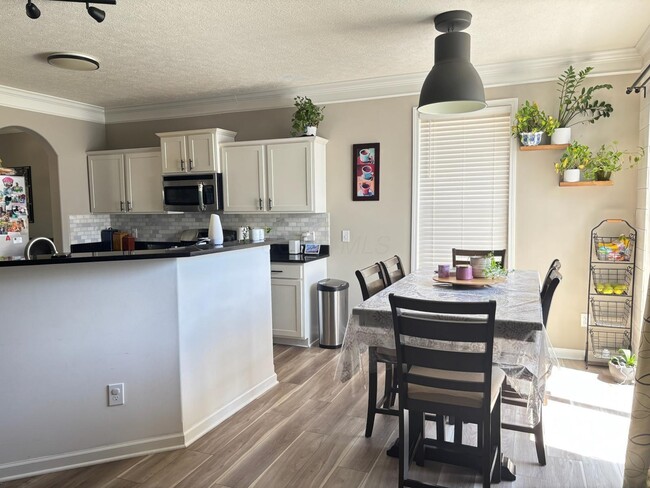 Building Photo - 5821 Marble Creek St