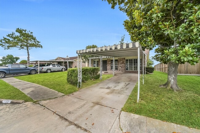 Building Photo - 10987 Fairland Dr