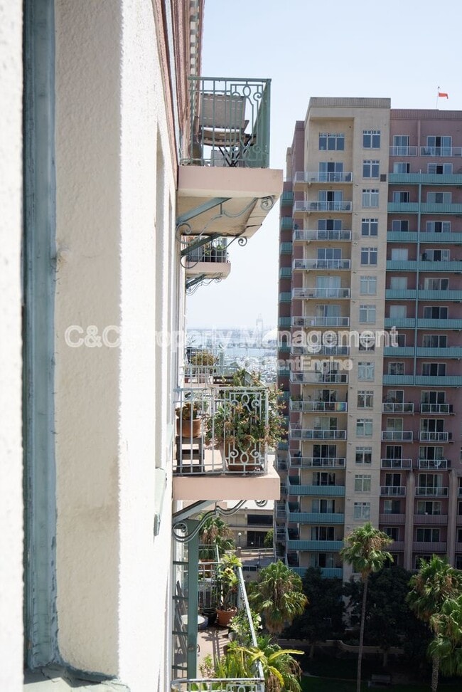 Primary Photo - 455 E Ocean Blvd