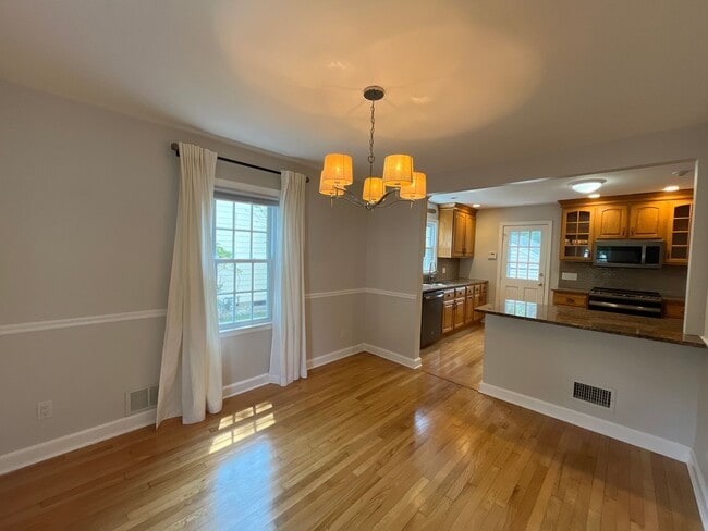 Building Photo - North Haven Single Family