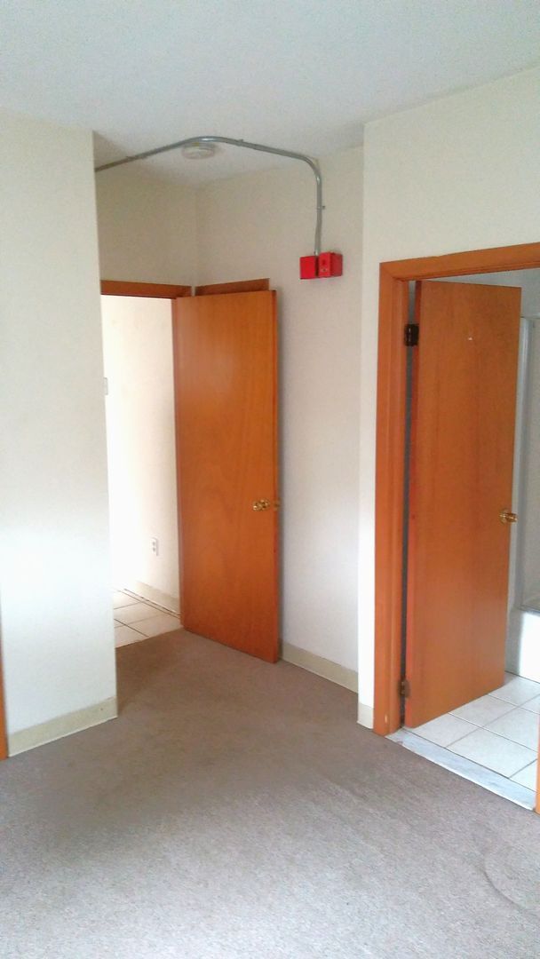 Building Photo - 88-90 Pidge Avenue