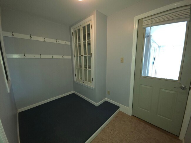 Building Photo - Single Family Home in Averill Park Schools