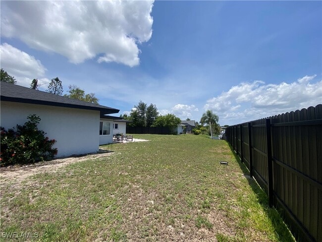 Building Photo - 3303 Country Club Blvd