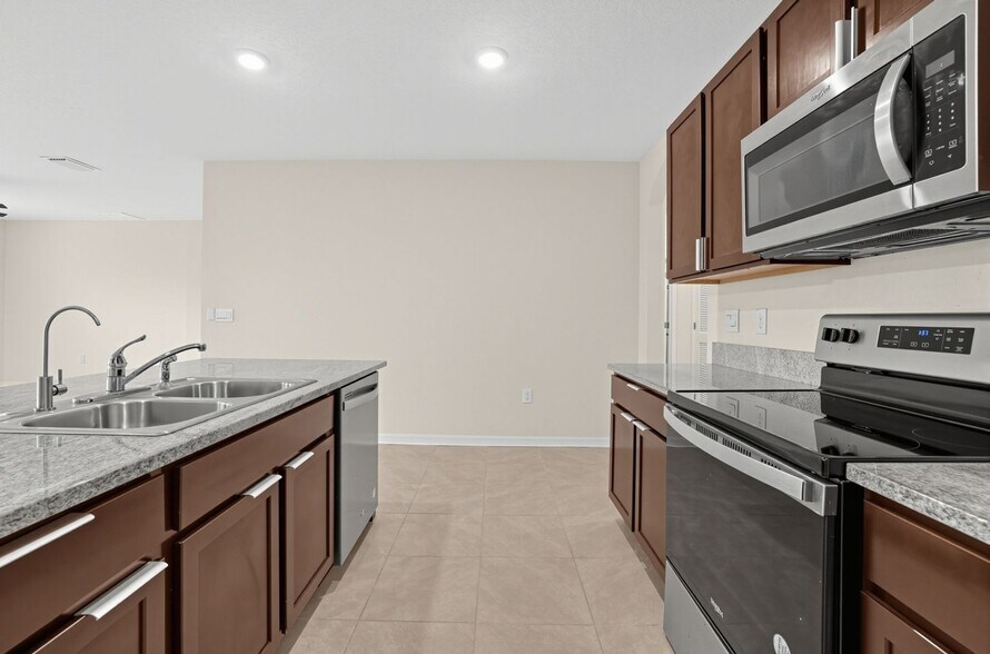 Building Photo - 34311 Jasper Stone Dr