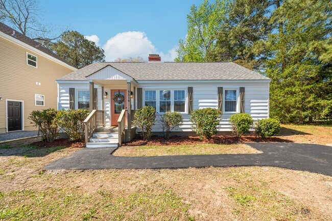 Building Photo - Call Sabrina Thomas at 757-767-0767 for more information