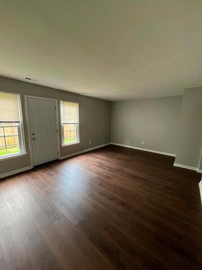 Building Photo - 1041 Wickford Ct