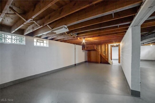 Building Photo - 5440 E 141st St