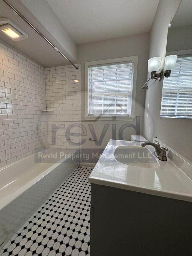 Building Photo - 5467 Derron Ave