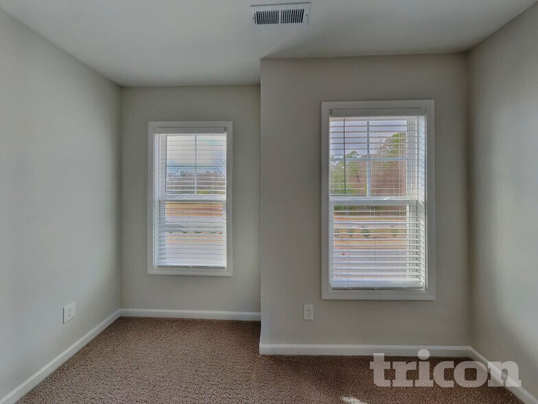 Building Photo - 3235 Prospect Church Rd