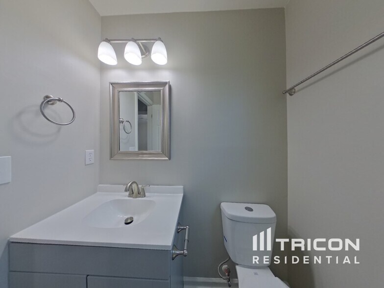 Building Photo - 2019 Slater Springs Dr