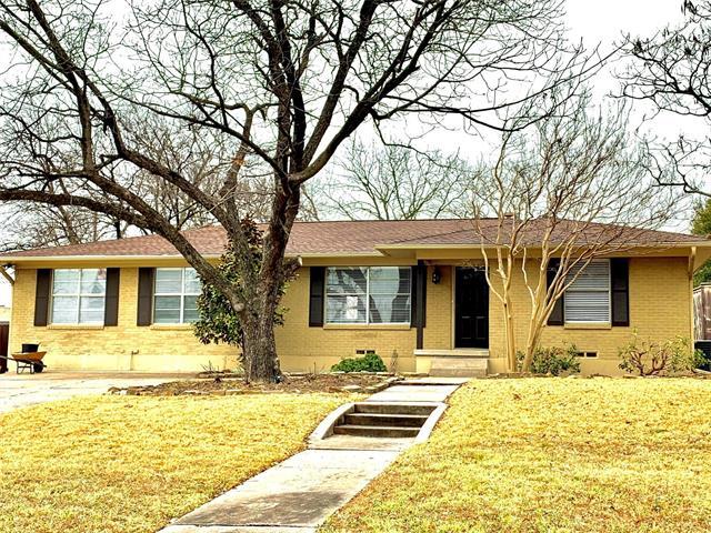Primary Photo - 320 Elm Dr