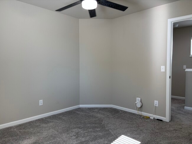 Building Photo - 620 Sugar Maple Ln