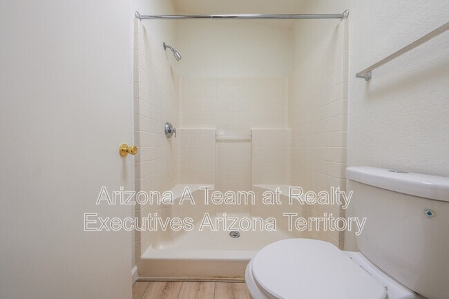 Building Photo - 3167 W Alexanderwood Dr