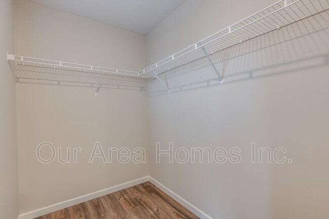 Building Photo - 6773 Gingham Ct