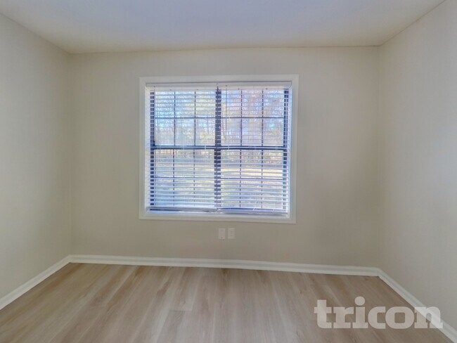 Building Photo - 114 Scarborough Ct