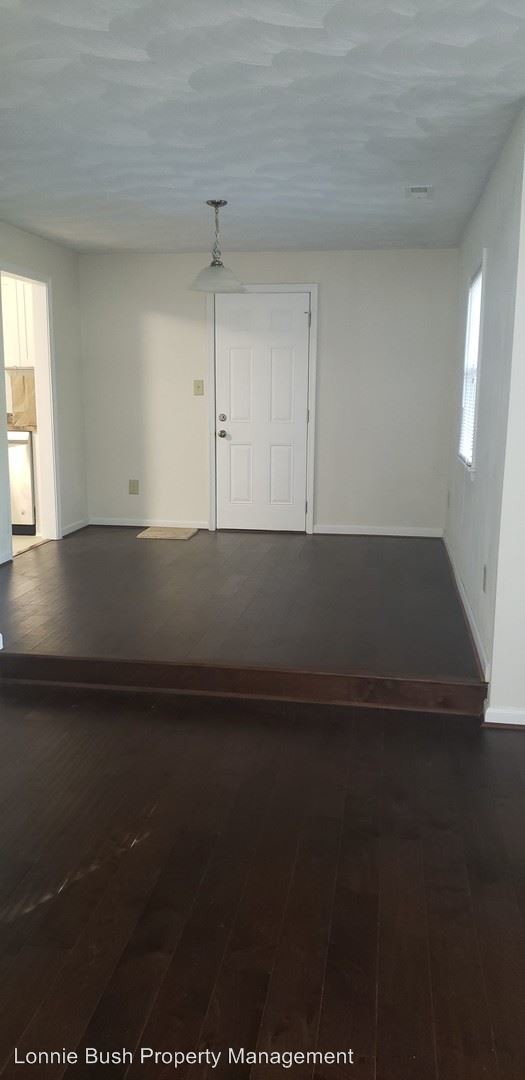 Building Photo - 3 br, 1 bath House - 6930 Riddick St