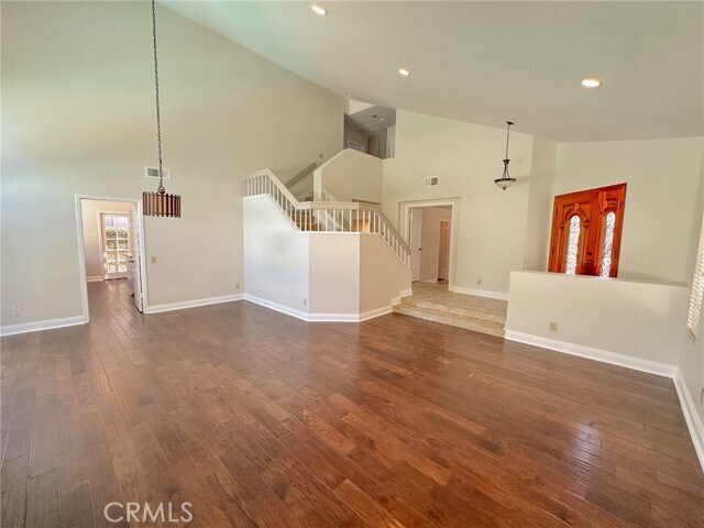 Building Photo - 26595 Sierra Vista