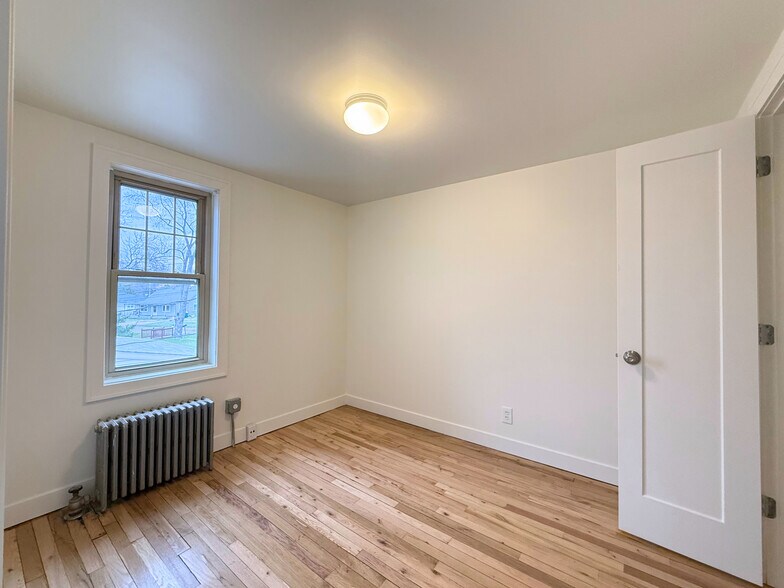 Building Photo - 29222 Grand River Ave