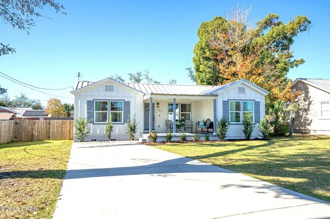 Building Photo - 307 N Palo Alto Ave