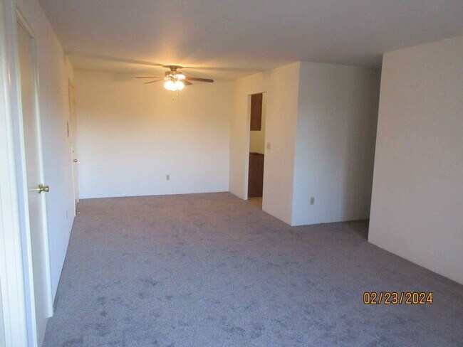 Building Photo - Spacious 2 bedroom + den in Germantown!